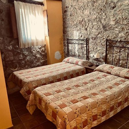 Hostal La Muralla Fortanete Eksteriør bilde