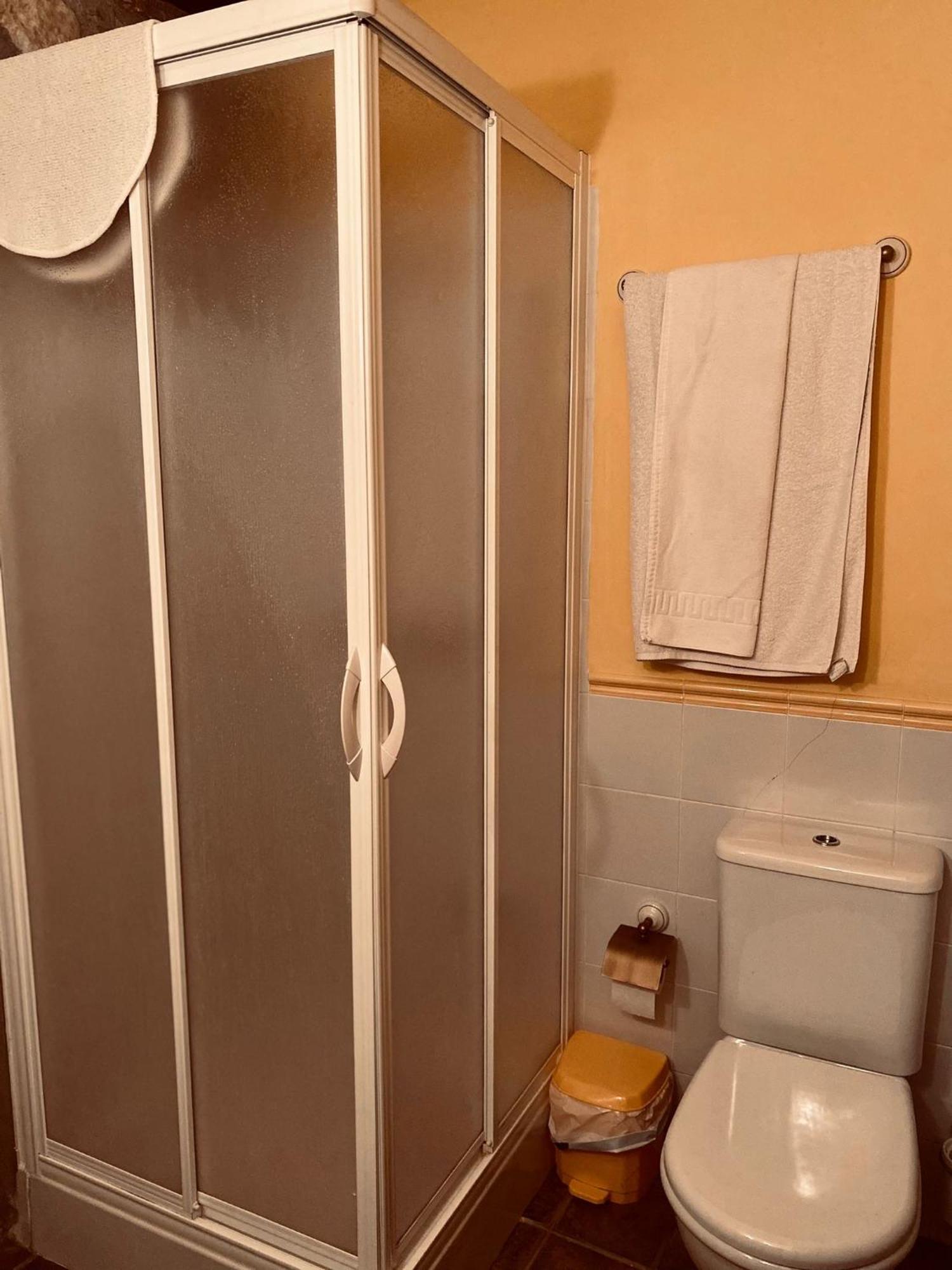 Hostal La Muralla Fortanete Eksteriør bilde
