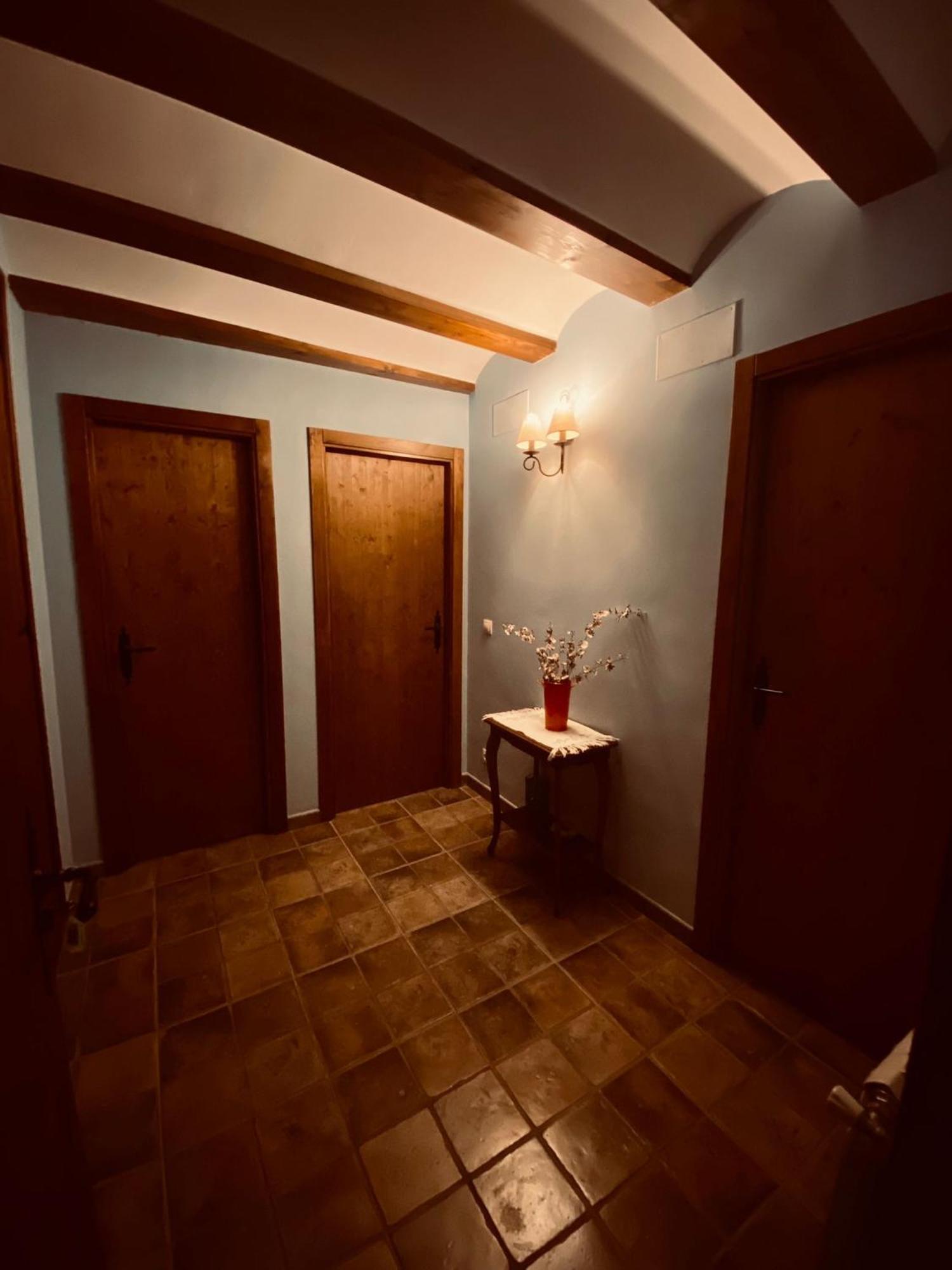Hostal La Muralla Fortanete Eksteriør bilde